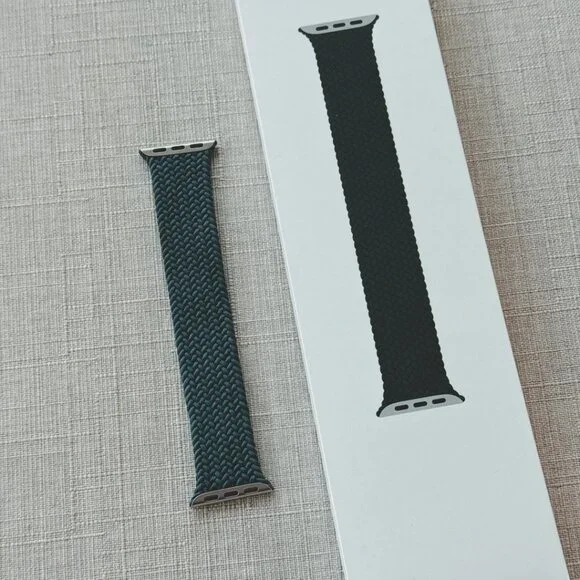 Official Apple Watch Band Braided Solo Loop, 38 40 41mm, Size 4, Green & Purple - Picture 5 of 9